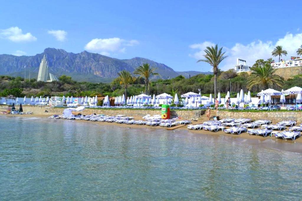 Sea & Sky Bungalows Next To Escape Beach Kyrenia  Exteriör bild